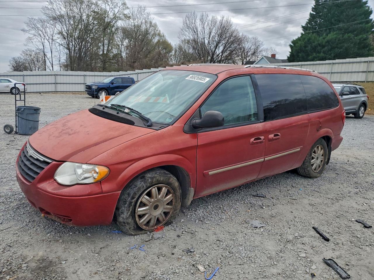 2007 CHRYSLER TOWN & COUNTRY