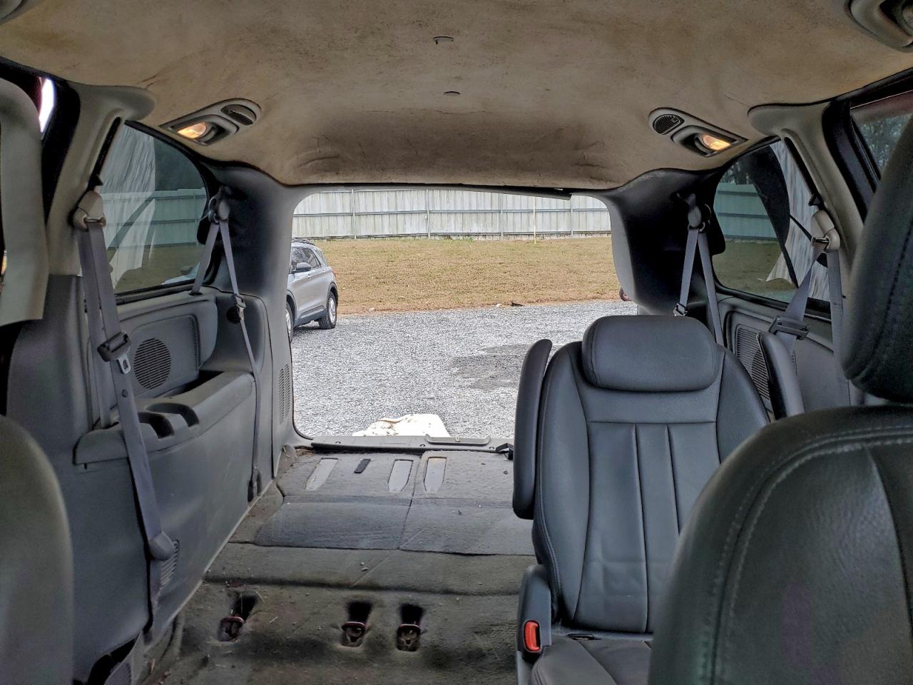 2007 CHRYSLER TOWN & COUNTRY TOURING photo 10