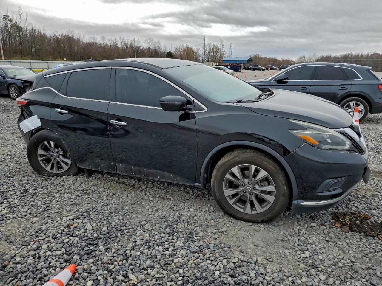 2018 NISSAN MURANO S photo 4