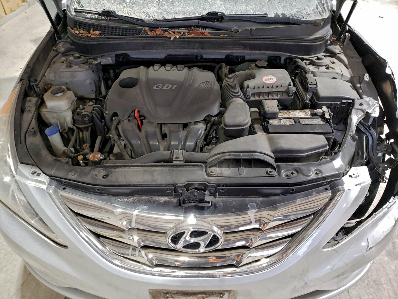 2012 HYUNDAI SONATA SE photo 11