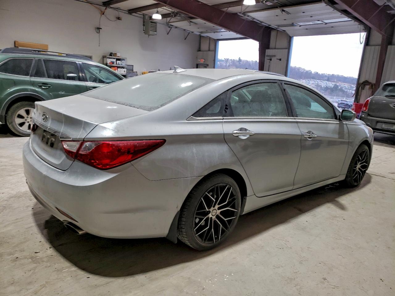 2012 HYUNDAI SONATA SE photo 3