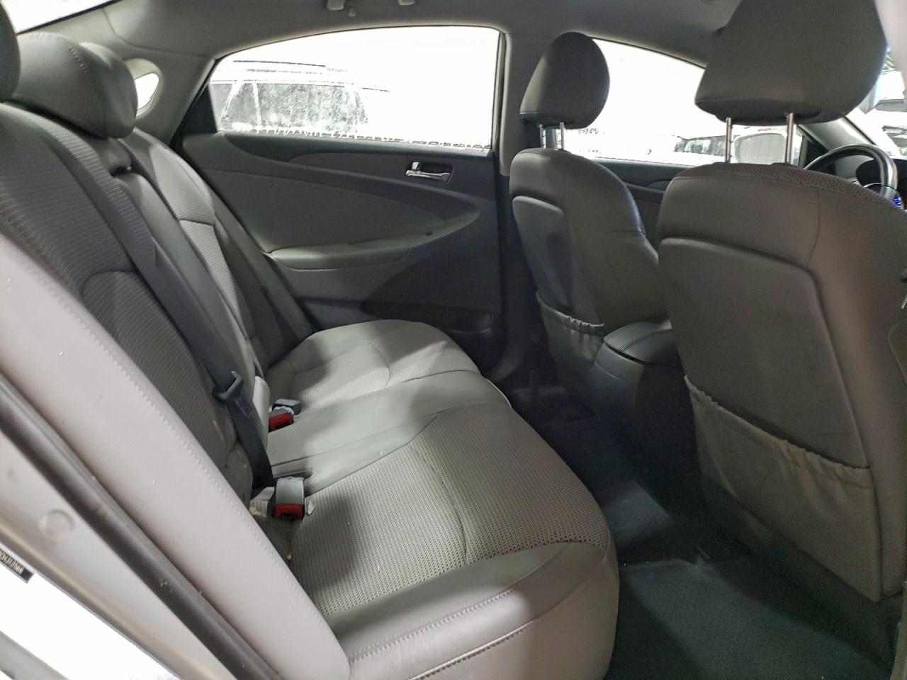 2012 HYUNDAI SONATA SE photo 10