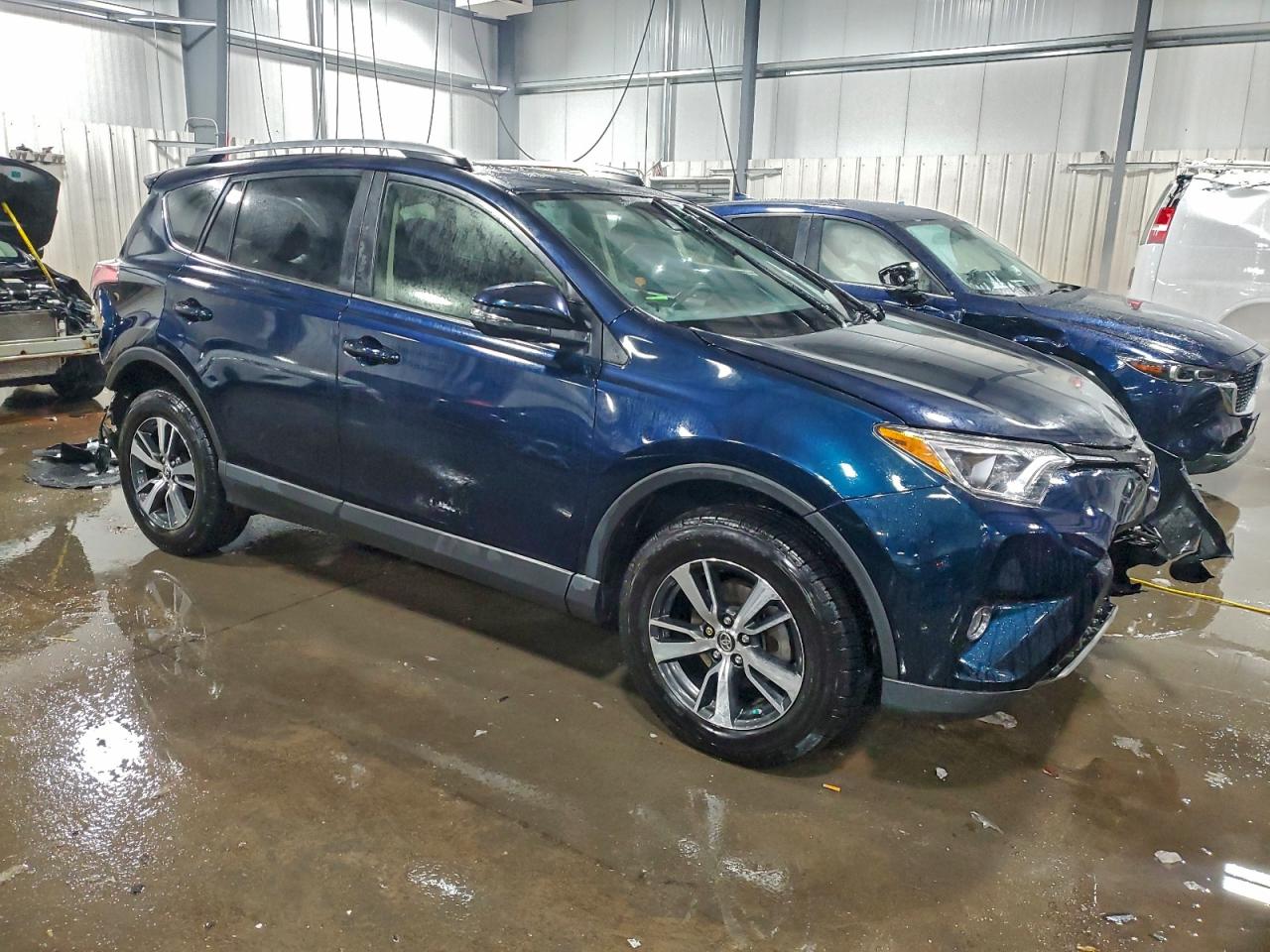 2018 TOYOTA RAV4 ADVENTURE photo 4