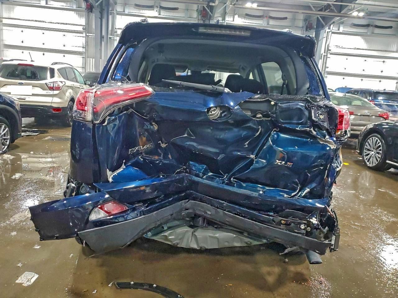 2018 TOYOTA RAV4 ADVENTURE photo 6