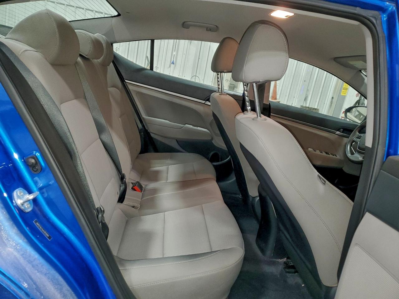 2018 HYUNDAI ELANTRA SE photo 10