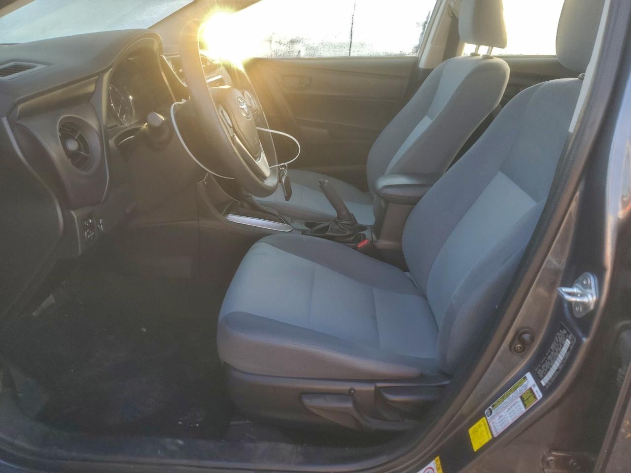 2017 TOYOTA COROLLA L photo 25