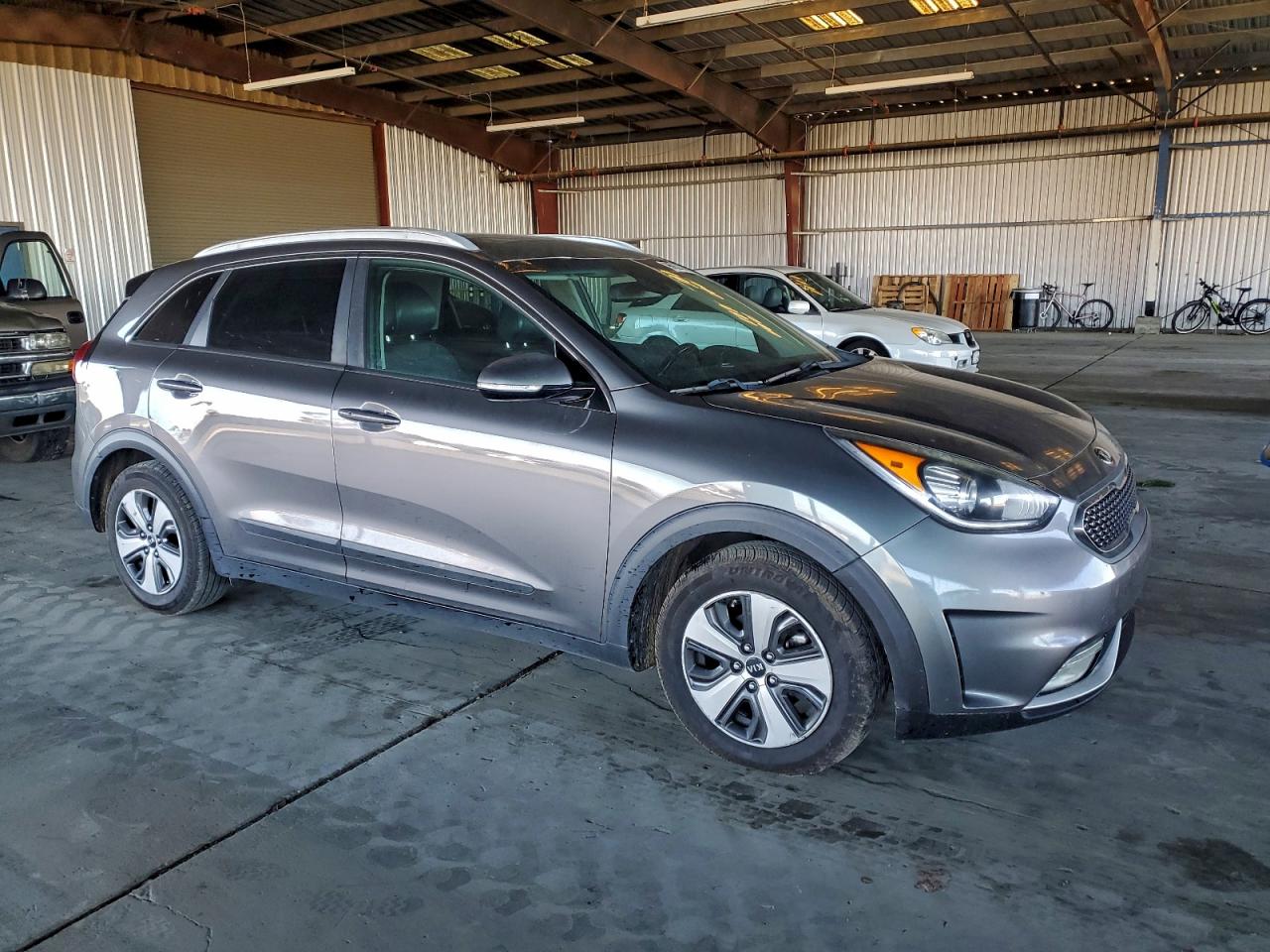 2017 KIA NIRO EX photo 4