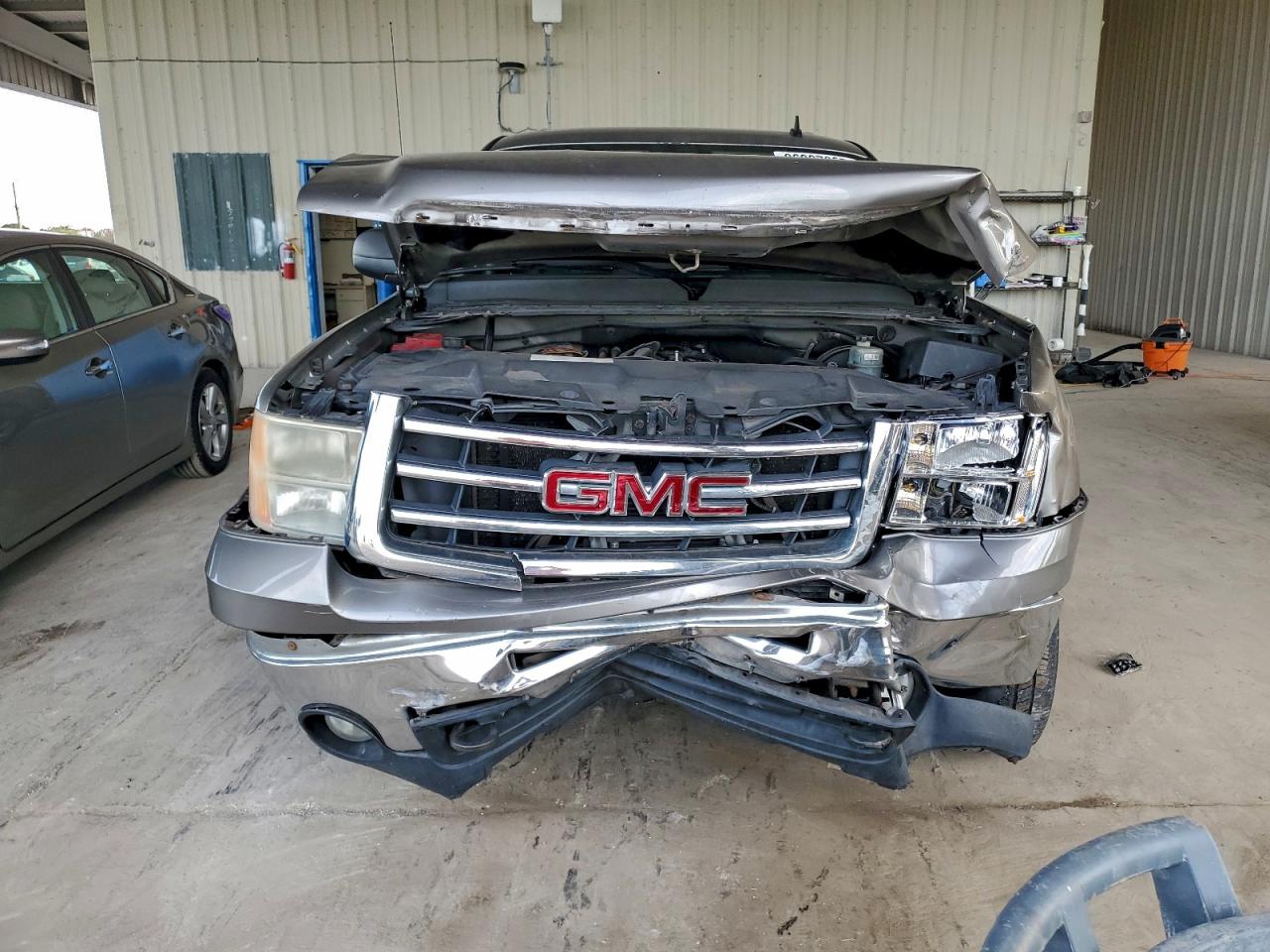 2012 GMC SIERRA K1500 SLE photo 5