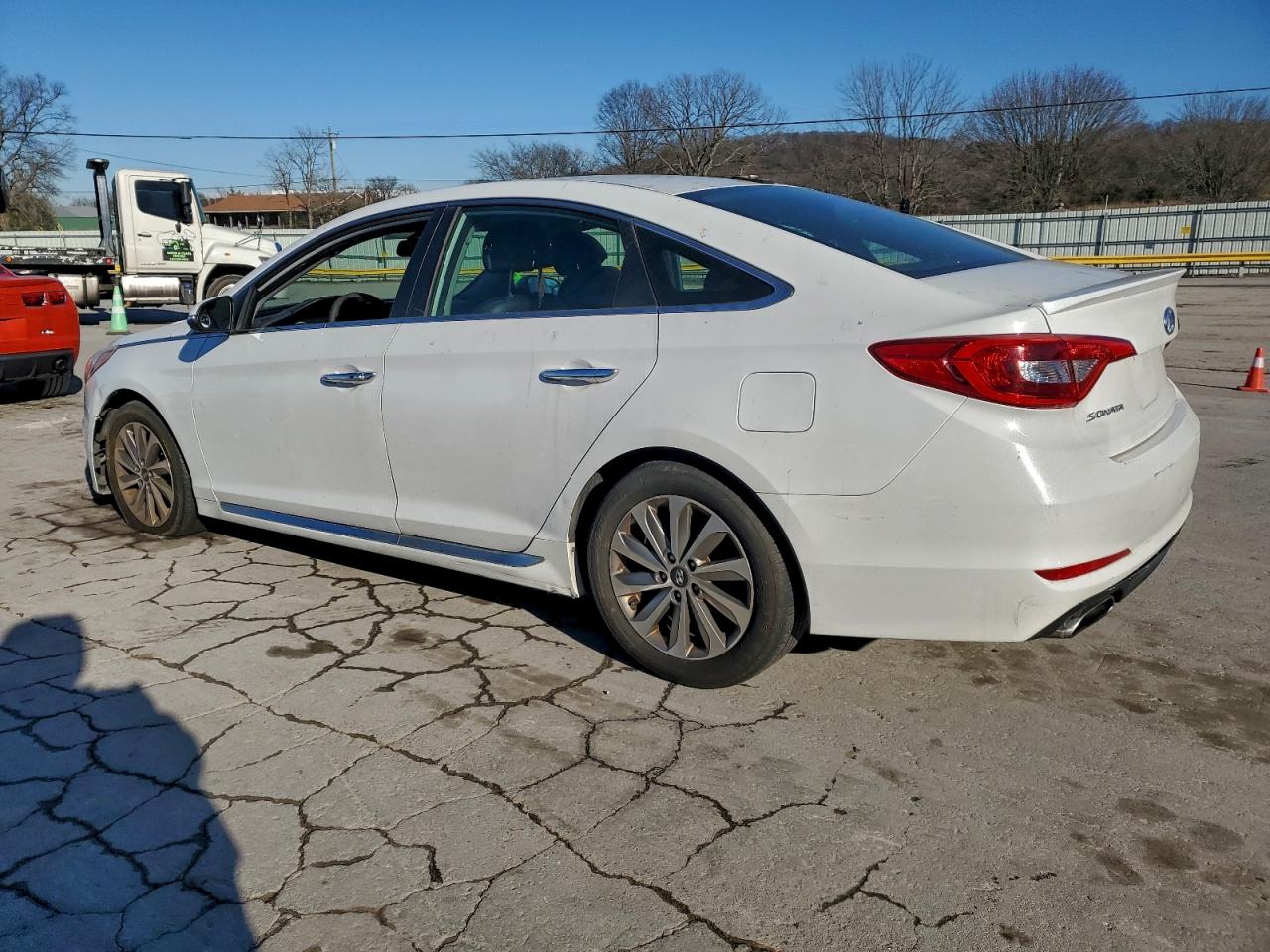 2015 HYUNDAI SONATA SPORT photo 2