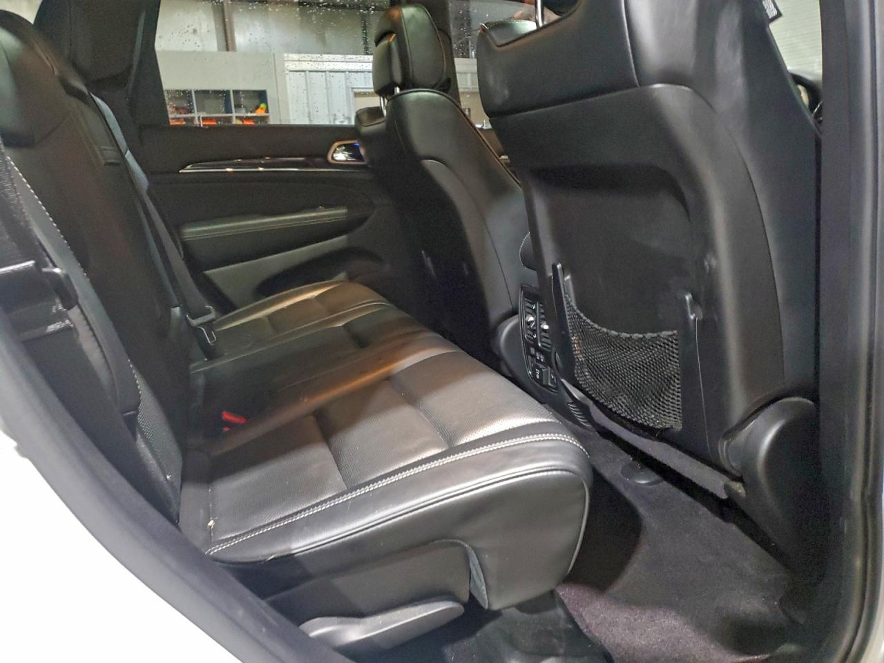 2016 JEEP GRAND CHEROKEE OVERLAND photo 21