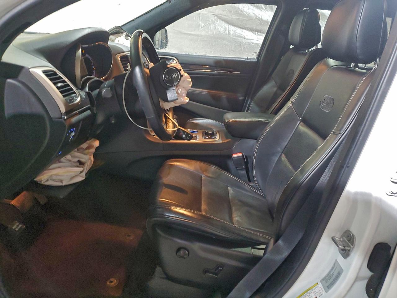 2016 JEEP GRAND CHEROKEE OVERLAND photo 13