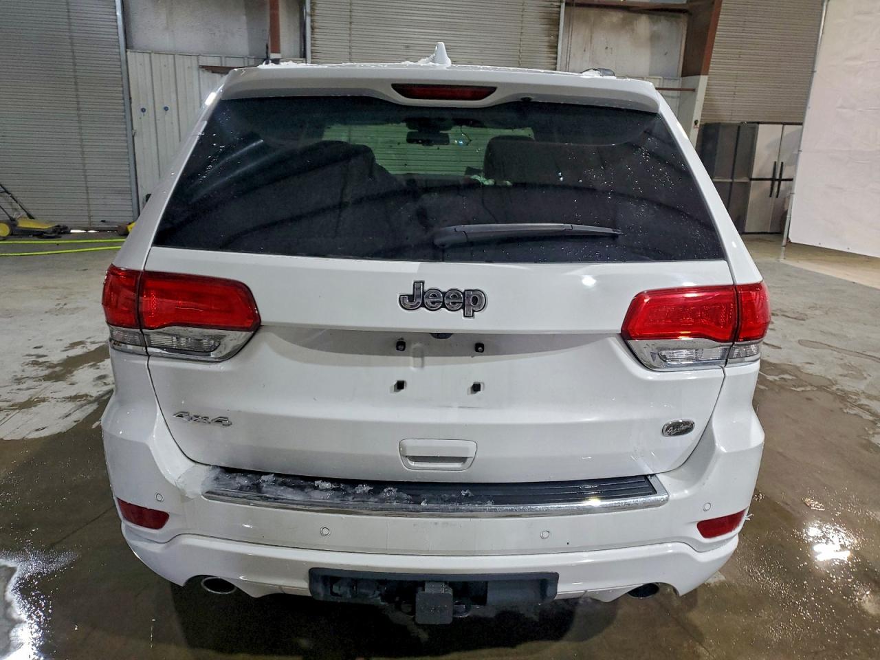 2016 JEEP GRAND CHEROKEE OVERLAND photo 11