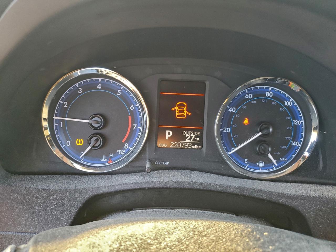 2018 TOYOTA COROLLA L photo 9