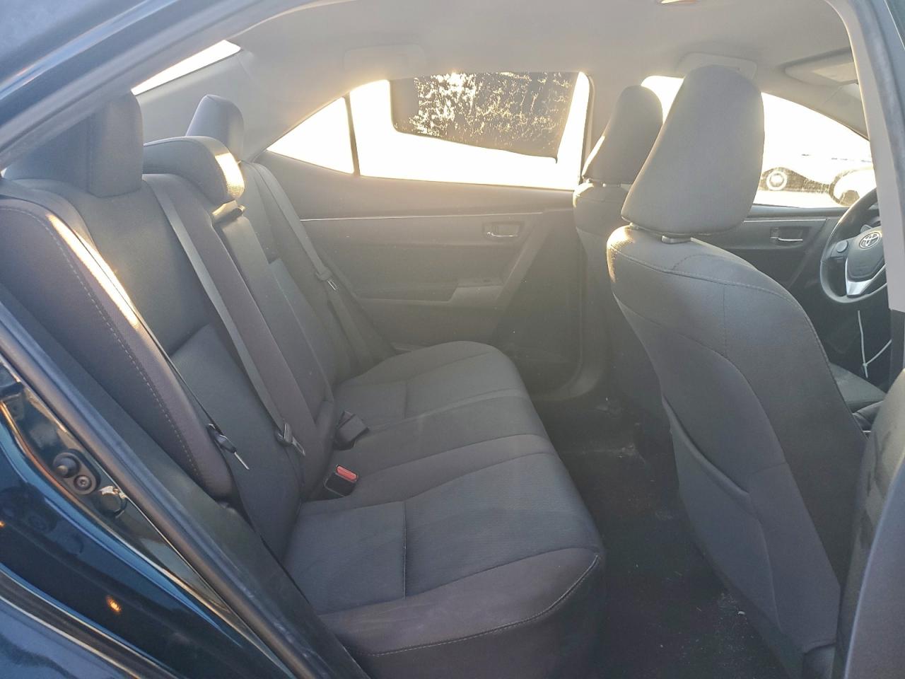 2018 TOYOTA COROLLA L photo 10