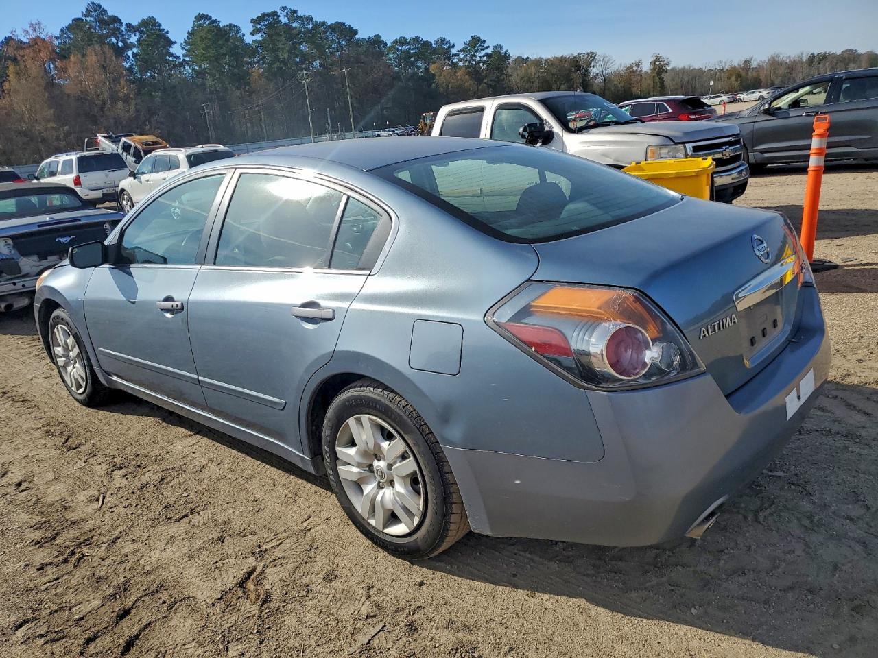 2012 NISSAN ALTIMA BASE photo 2