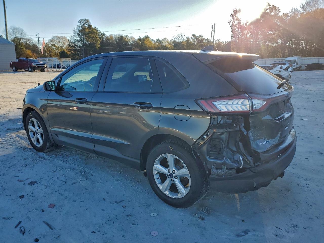 2018 FORD EDGE SE photo 2