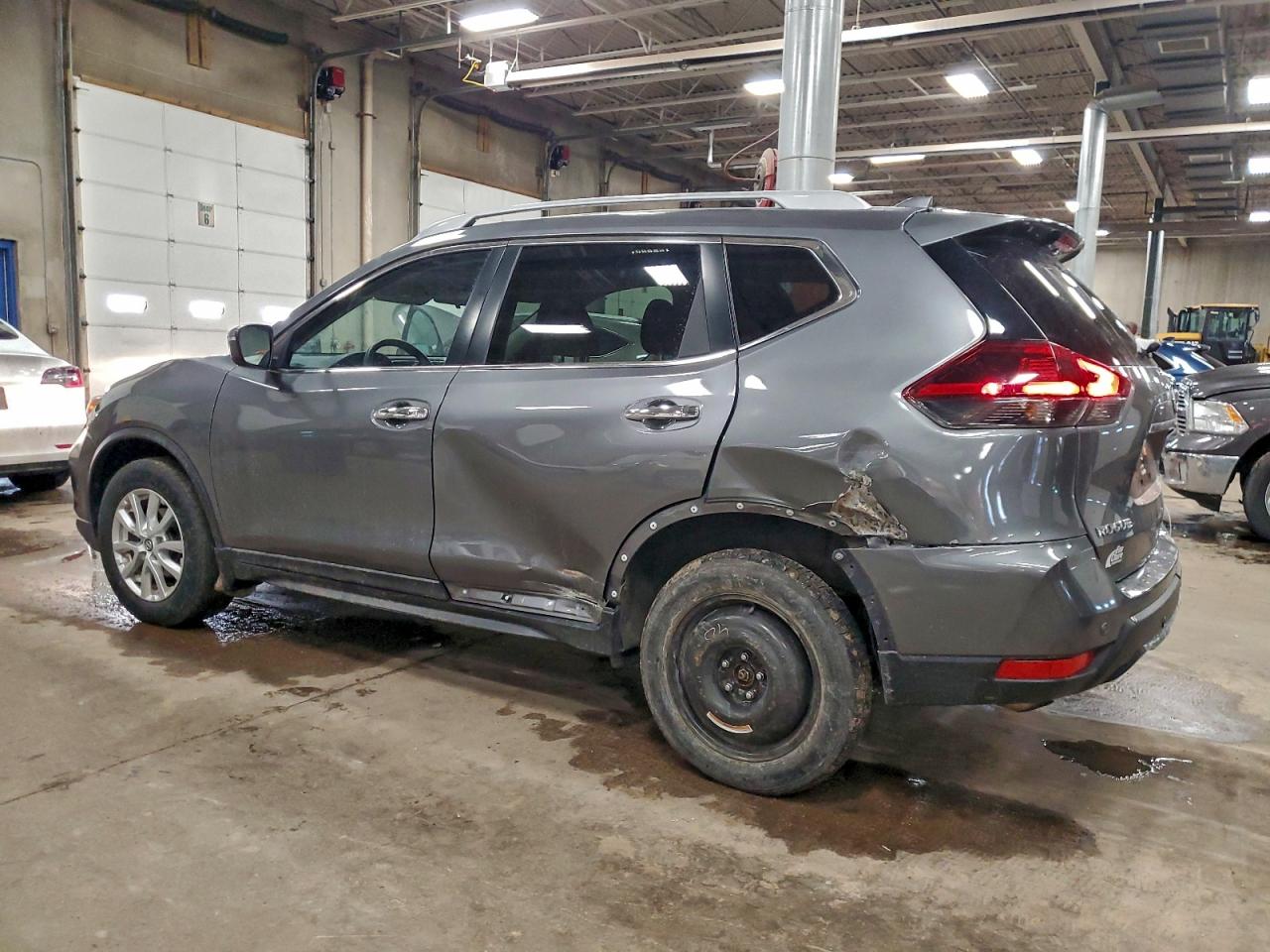 2019 NISSAN ROGUE S photo 2