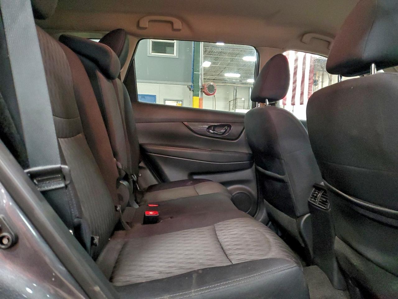 2019 NISSAN ROGUE S photo 11