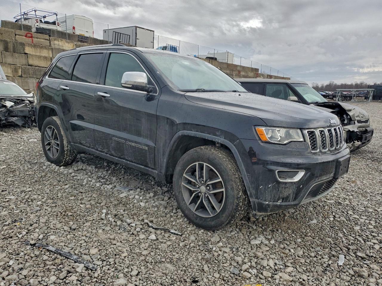 2018 JEEP GRAND CHEROKEE LIMITED photo 4