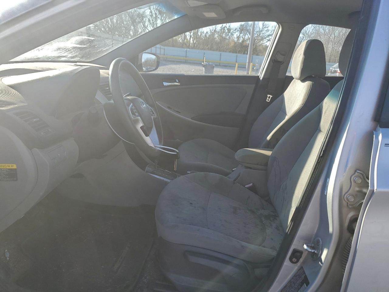 2012 HYUNDAI ACCENT GLS photo 7