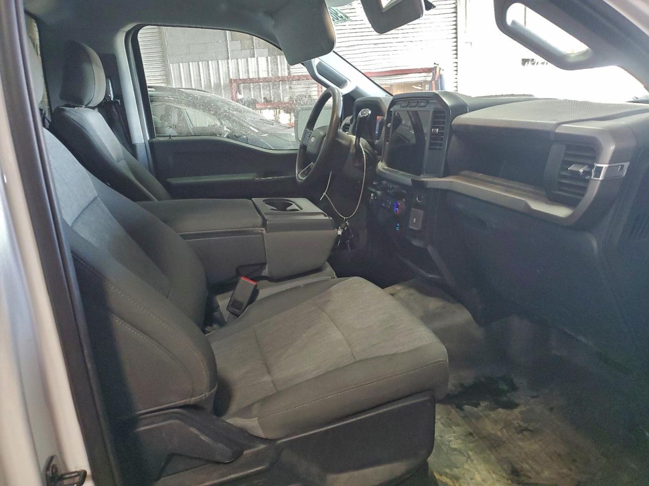 2024 FORD F150 XL photo 10