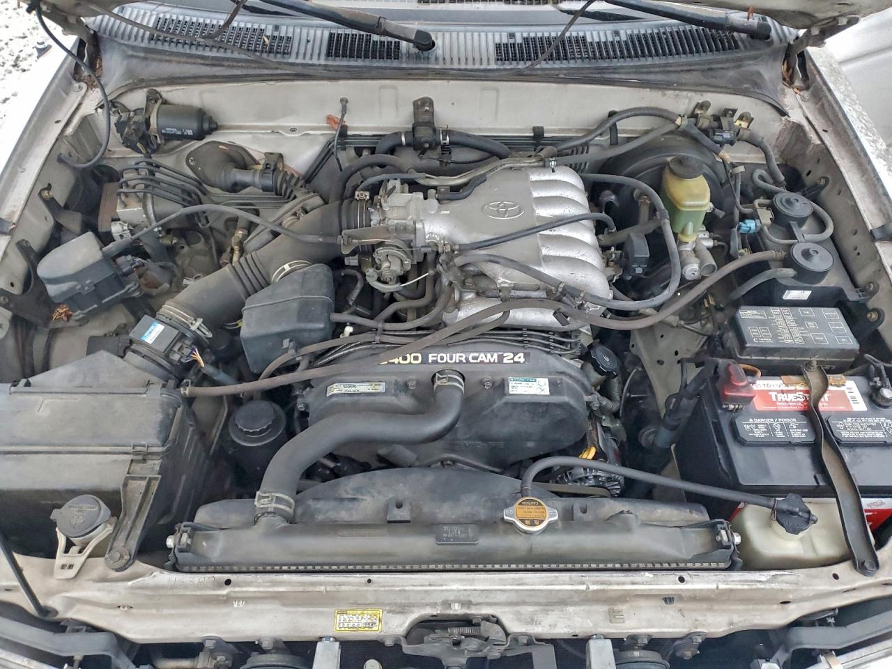 1996 TOYOTA 4RUNNER SR5 photo 11