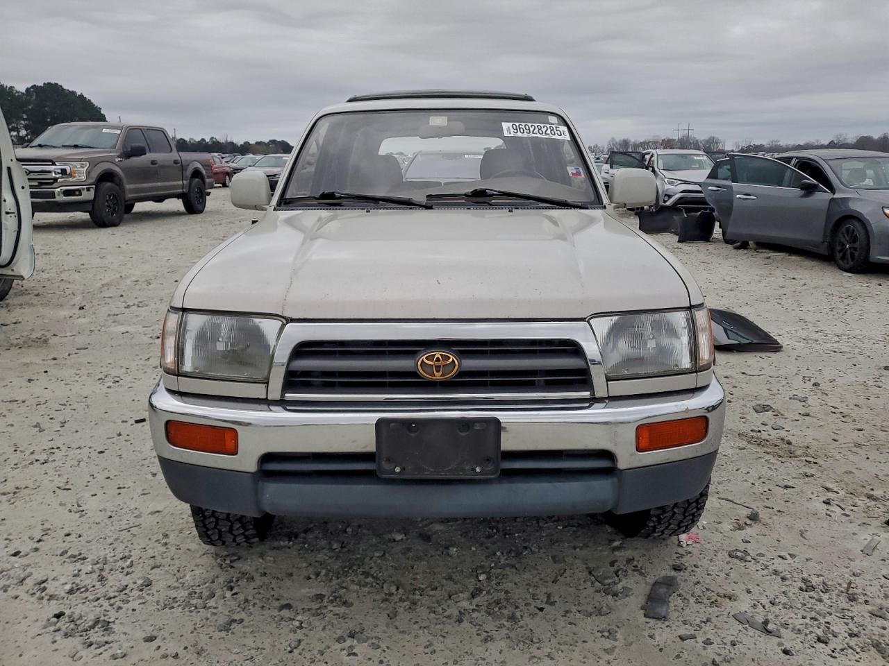 1996 TOYOTA 4RUNNER SR5 photo 5