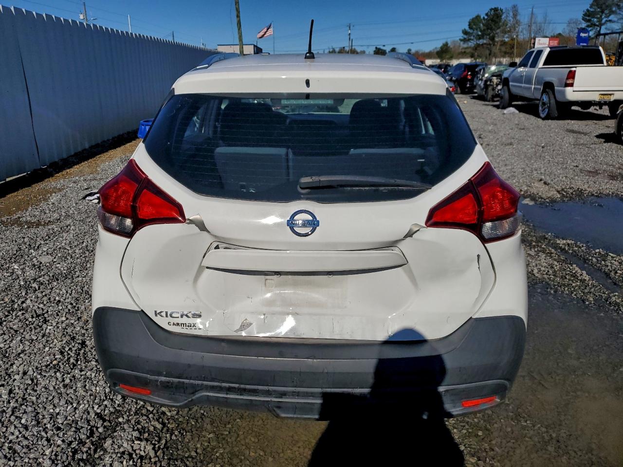 2019 NISSAN KICKS S photo 6