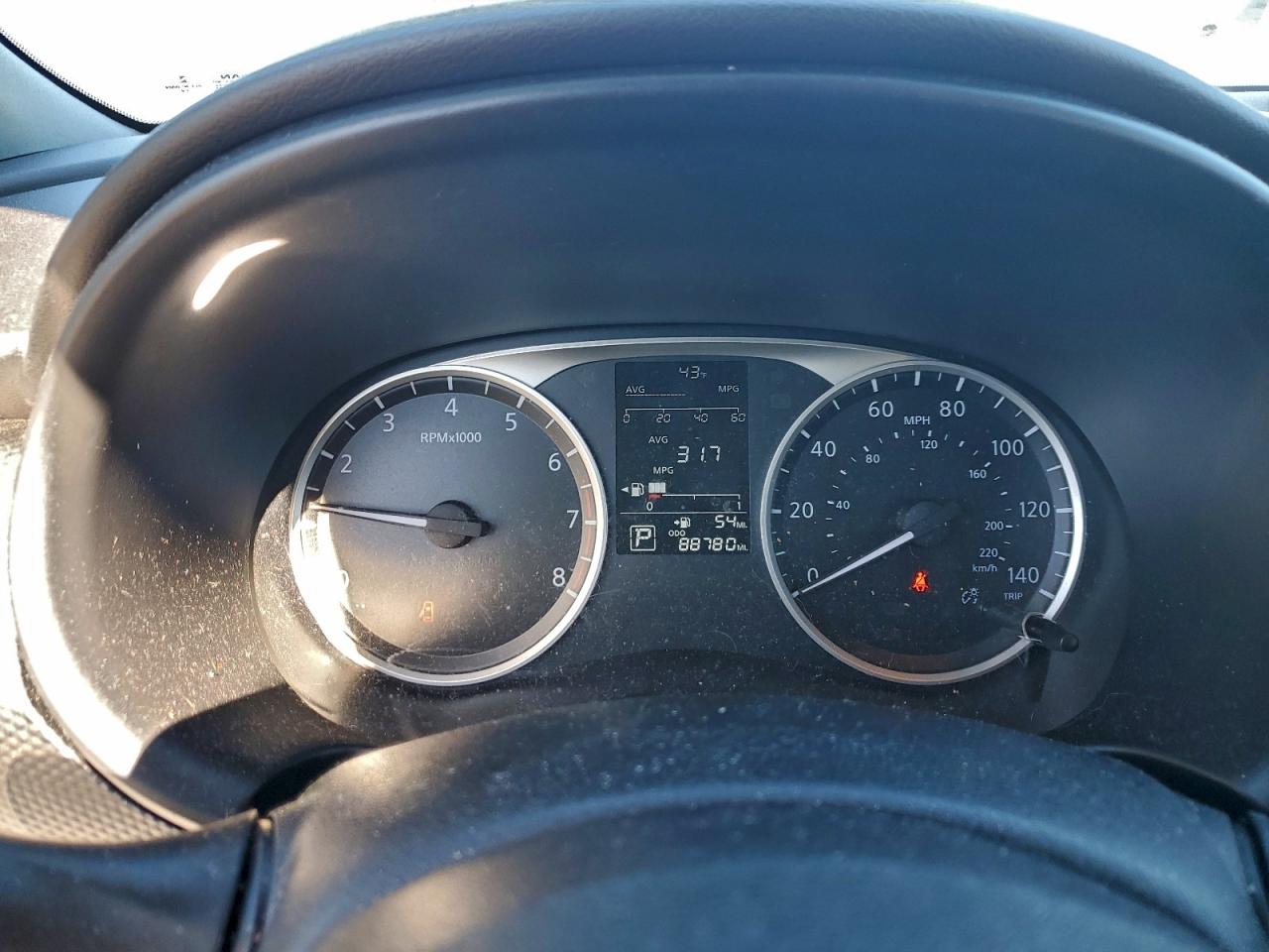 2019 NISSAN KICKS S photo 9