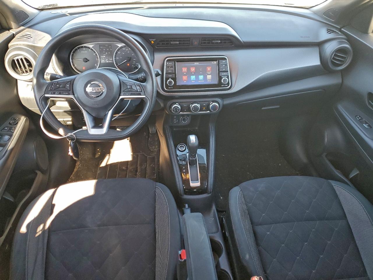 2019 NISSAN KICKS S photo 8