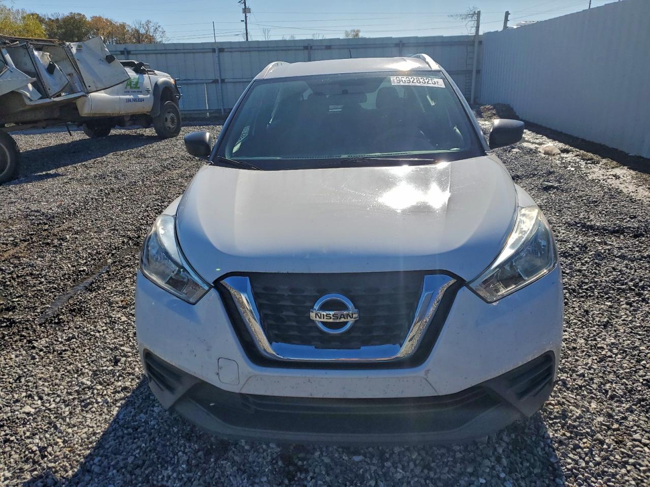 2019 NISSAN KICKS S photo 5
