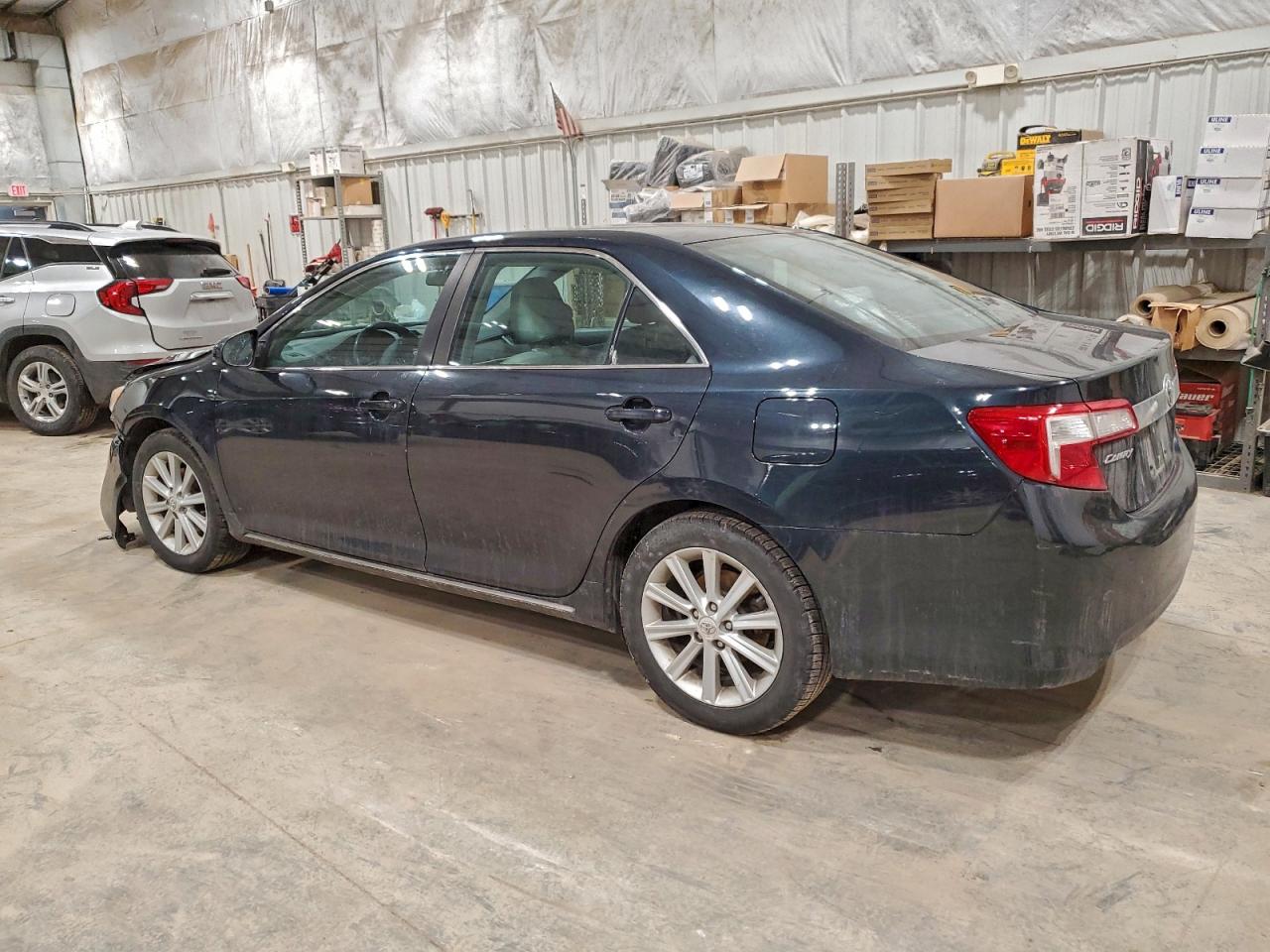 2012 TOYOTA CAMRY BASE photo 2