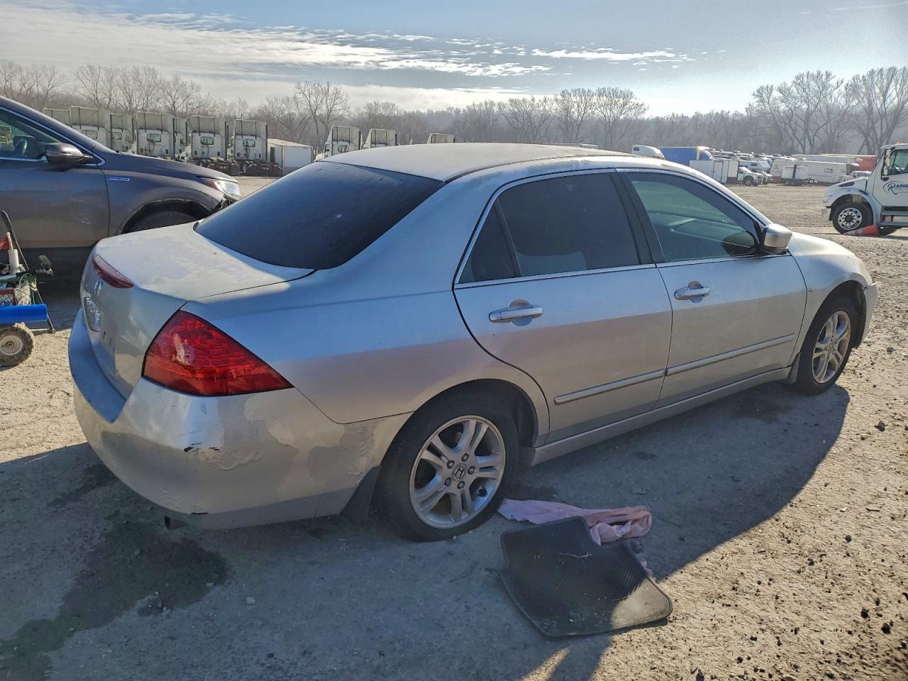 2006 HONDA ACCORD SE photo 3