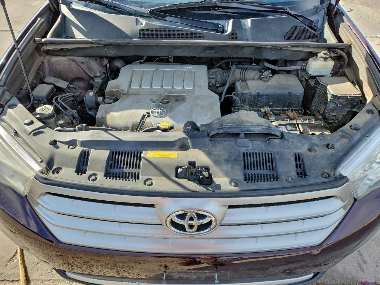 2012 TOYOTA HIGHLANDER LIMITED photo 12