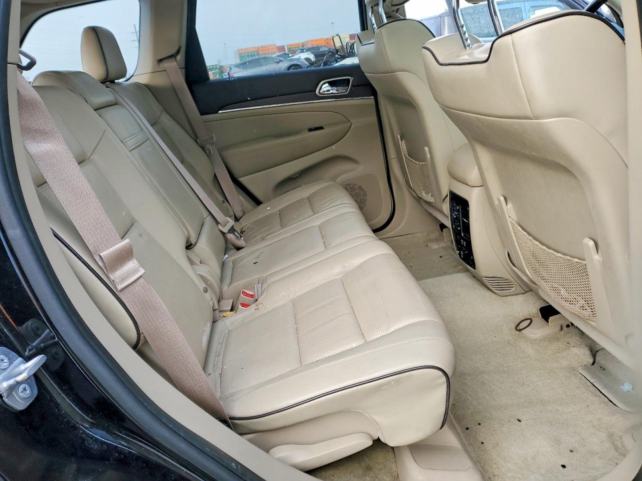 2015 JEEP GRAND CHEROKEE OVERLAND photo 11