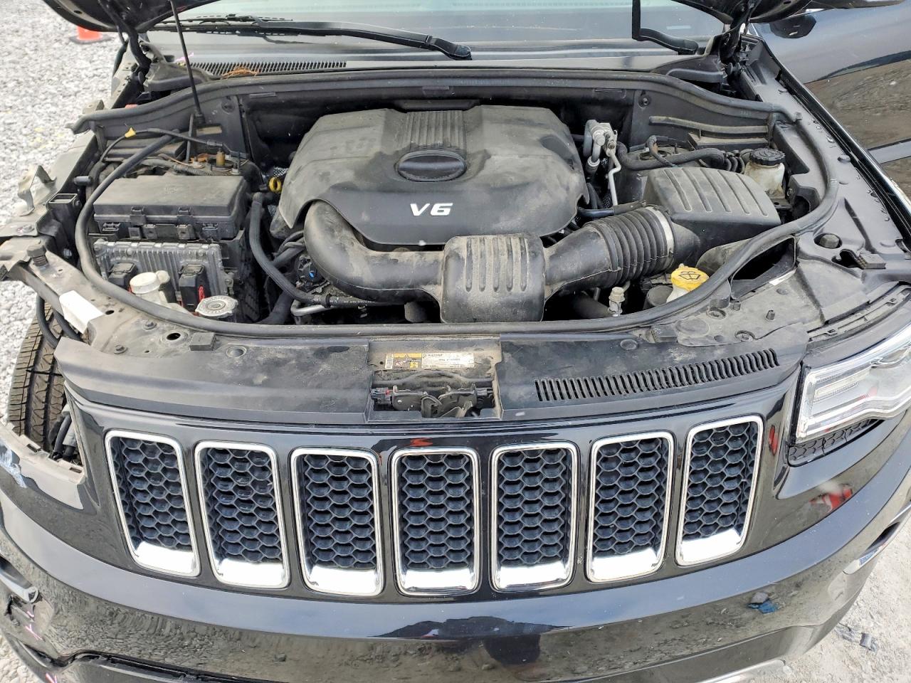 2015 JEEP GRAND CHEROKEE OVERLAND photo 12