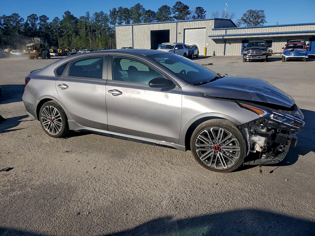 2024 KIA FORTE GT photo 4