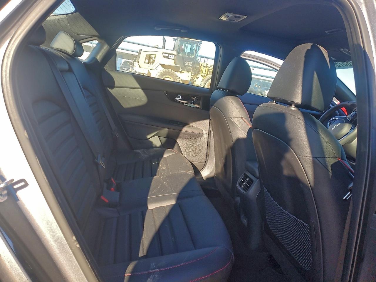 2024 KIA FORTE GT photo 10