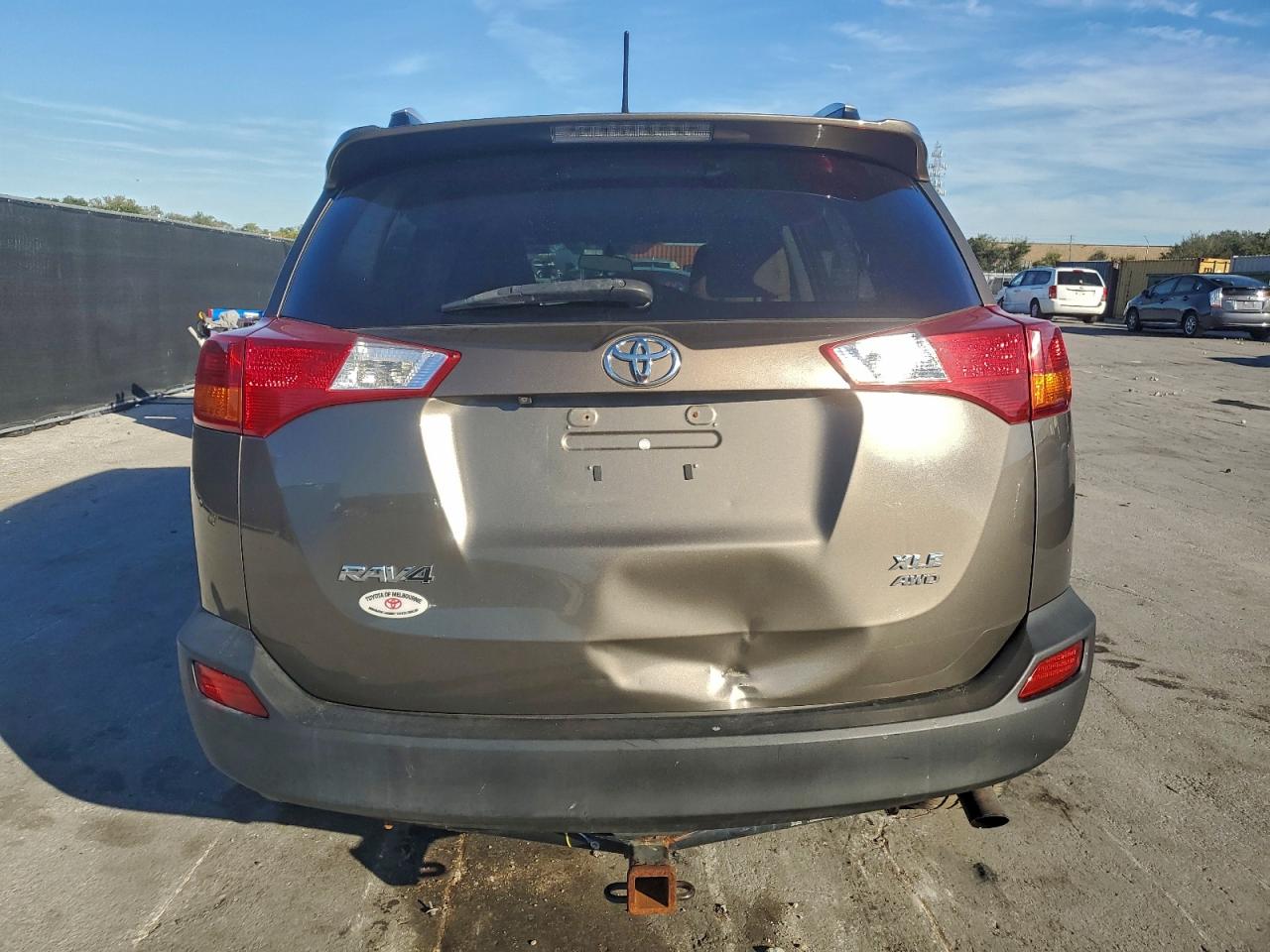 2013 TOYOTA RAV4 XLE photo 16