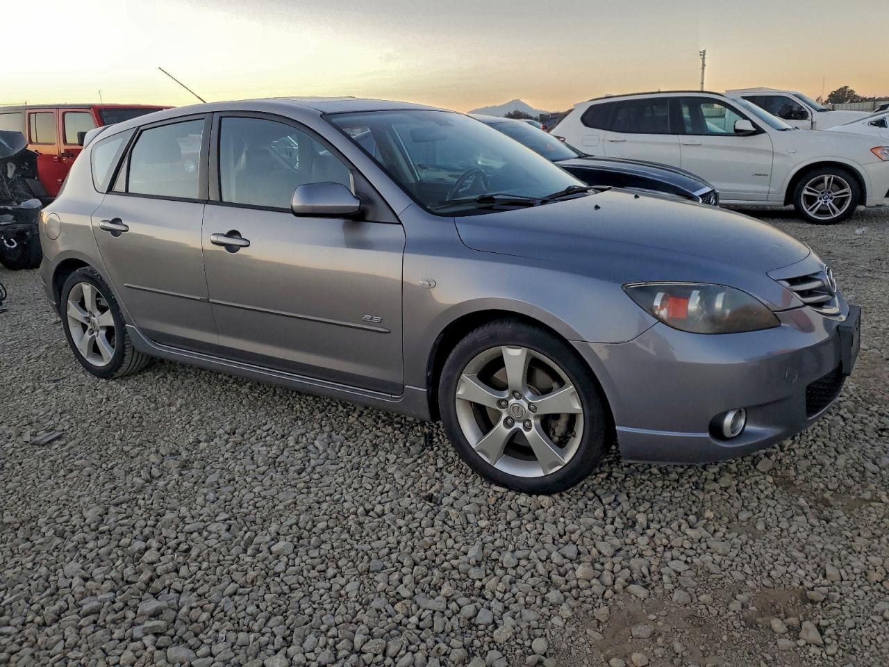 2006 MAZDA 3 HATCHBACK photo 4