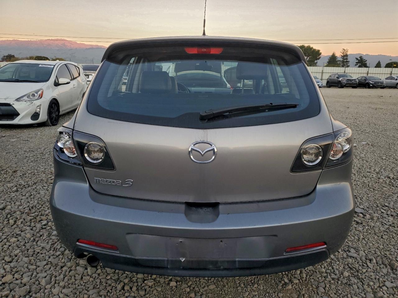 2006 MAZDA 3 HATCHBACK photo 6