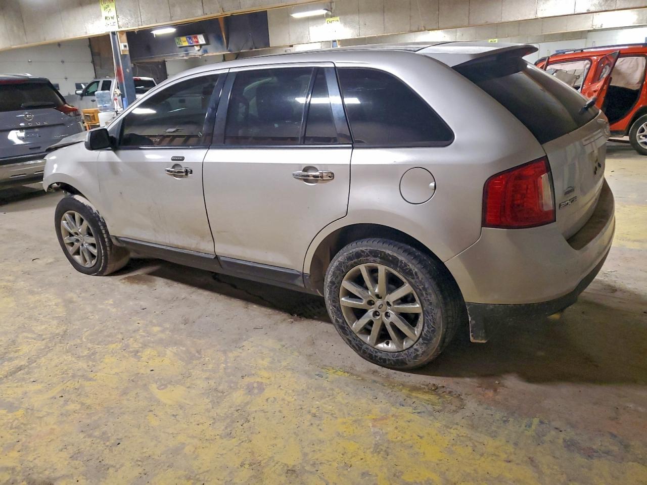 2011 FORD EDGE SEL photo 2