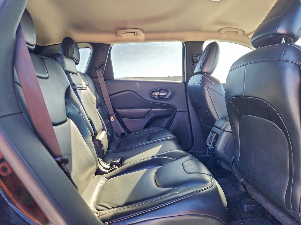 2015 JEEP CHEROKEE LIMITED photo 11