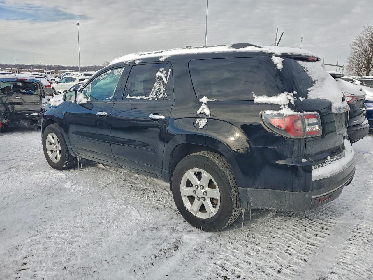 2016 GMC ACADIA SLE photo 2