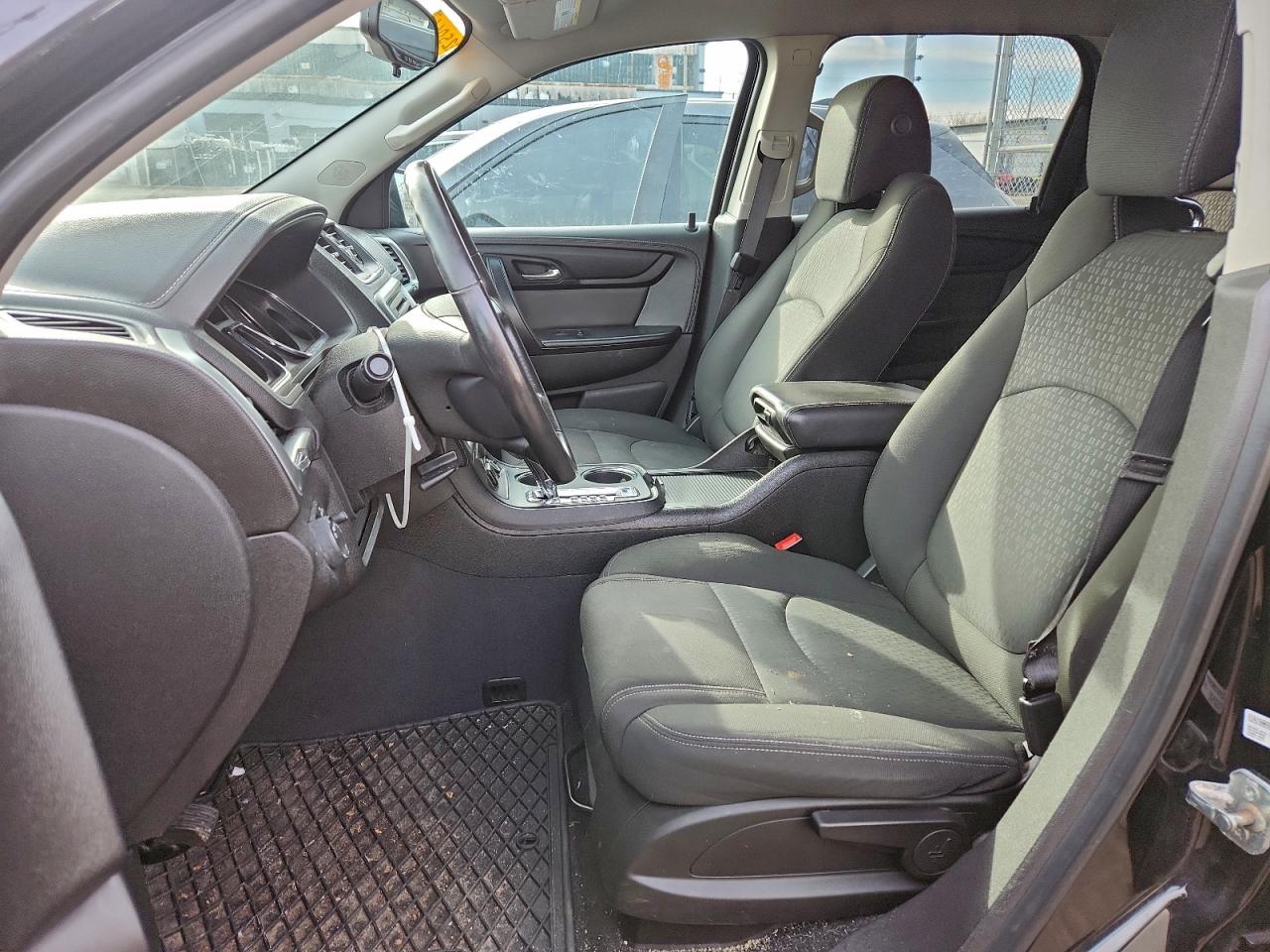 2016 GMC ACADIA SLE photo 7