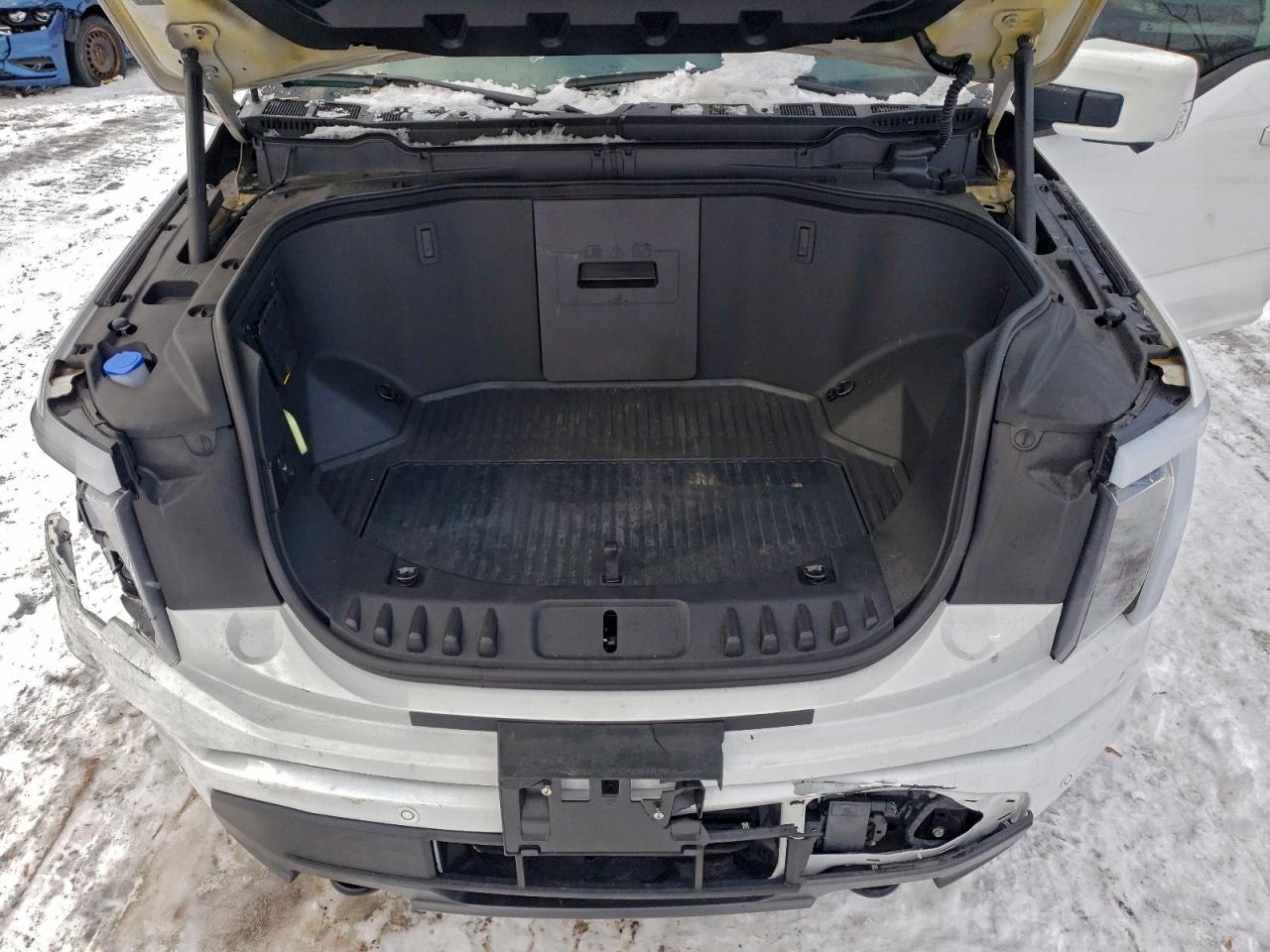 2025 FORD F150 LIGHTNING LARIAT photo 11