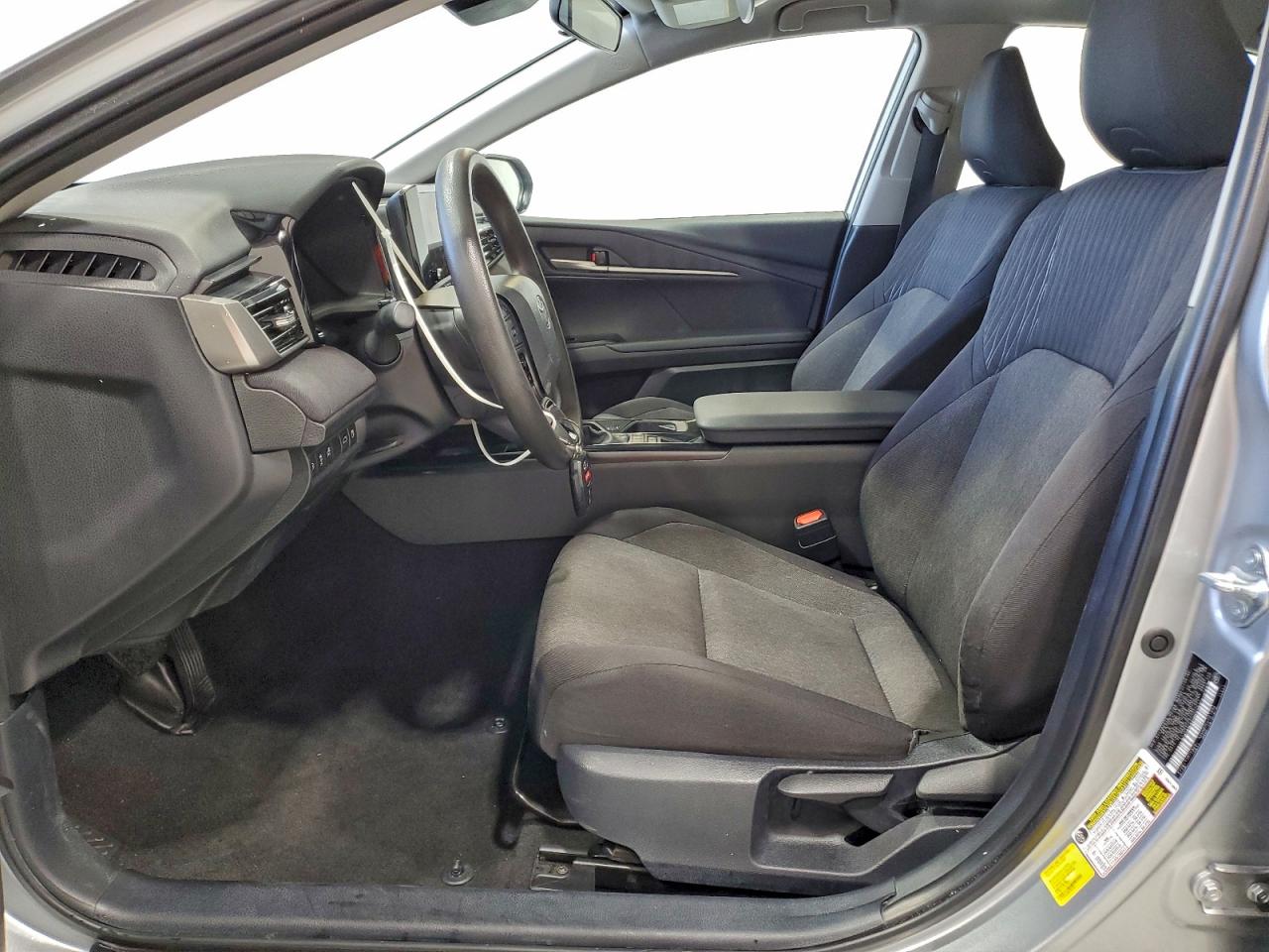 2025 TOYOTA CAMRY XSE photo 7