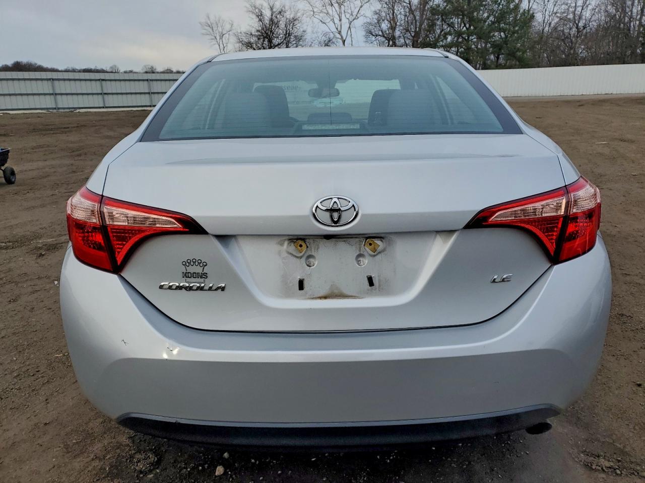 2017 TOYOTA COROLLA L photo 6