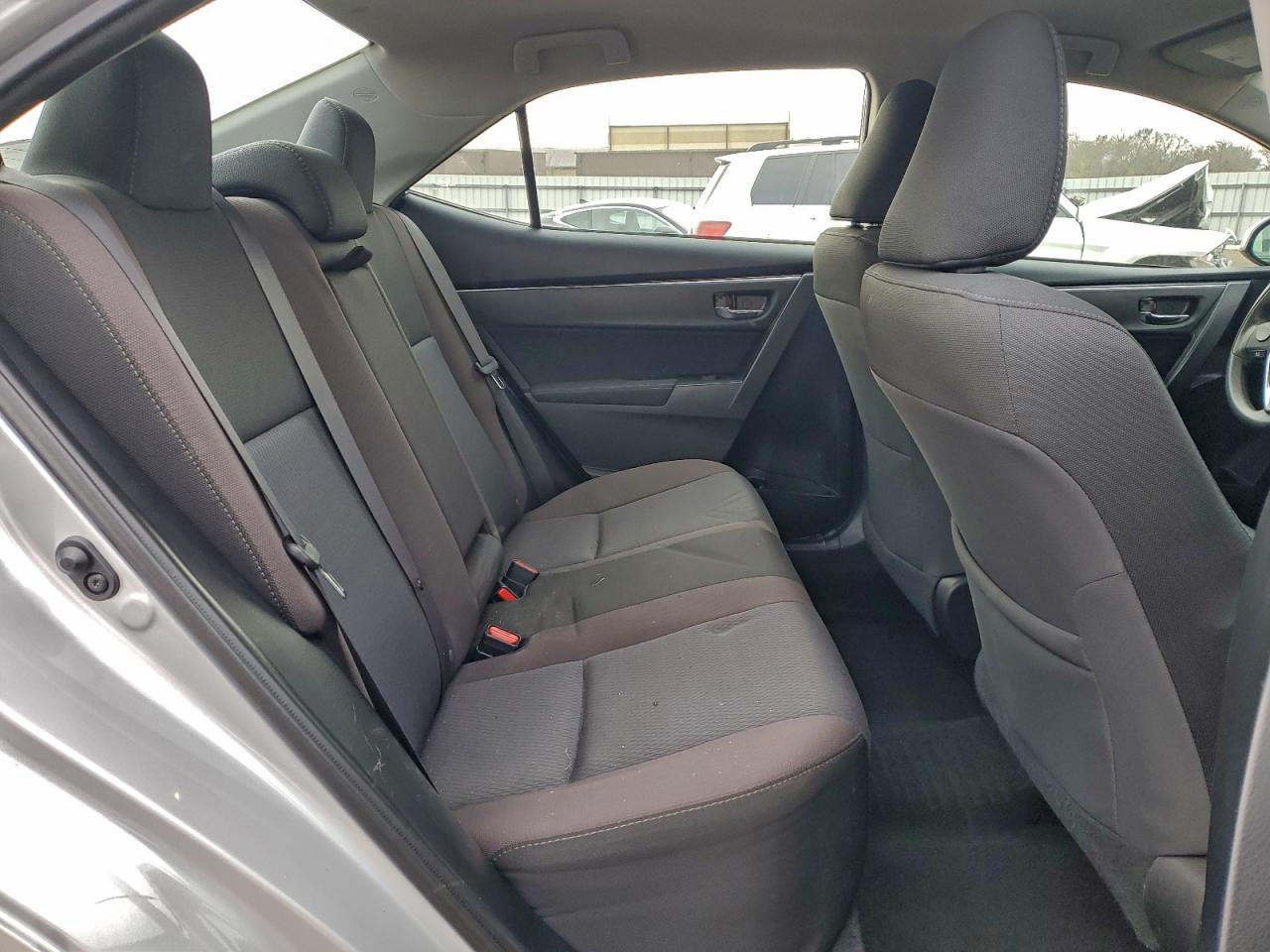 2017 TOYOTA COROLLA L photo 10