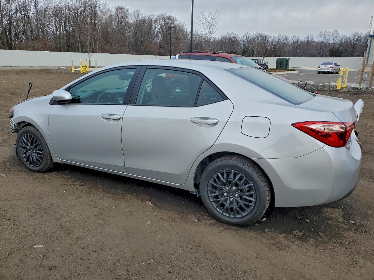 2017 TOYOTA COROLLA L photo 2